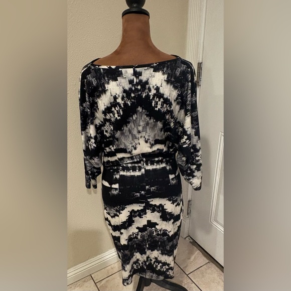 Black Halo Monochrome Patterned Pencil Skirt